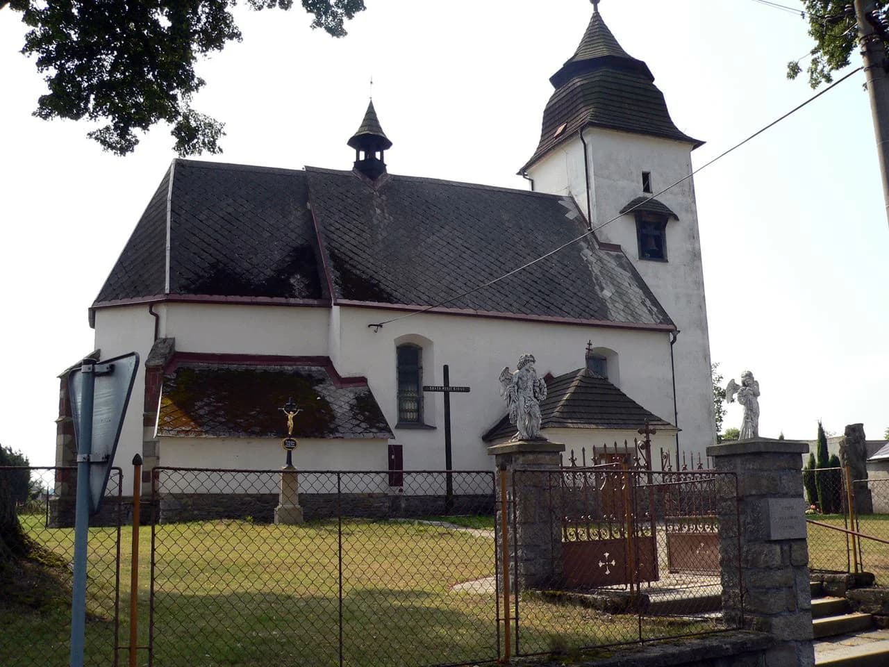 Kostel v Číhošti